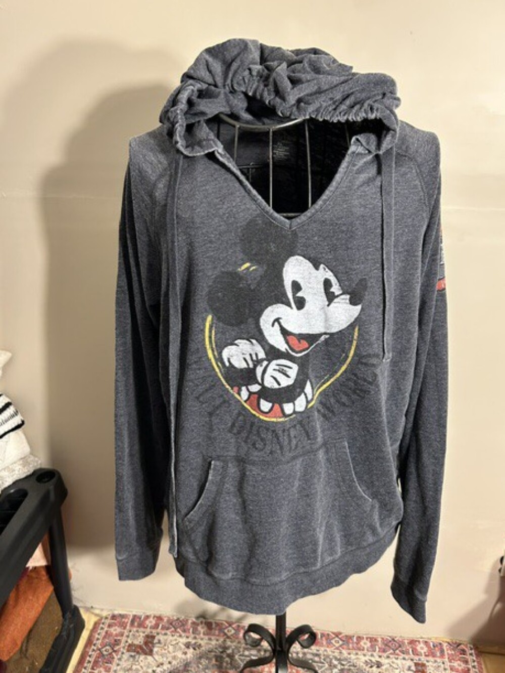 disney mickey mouse graphic tee t  hoodie size extra large womens shirt gray